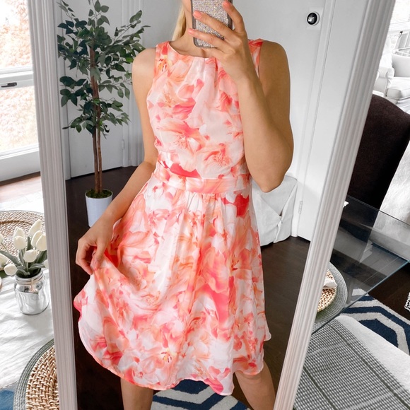 Dresses & Skirts - 🍑 PEACH PINK FLORAL FORMAL SKATER DRESS!